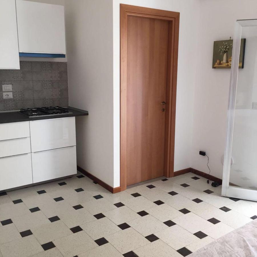 Le Zagare Aparthotel SantʼAlessio Siculo Exteriör bild