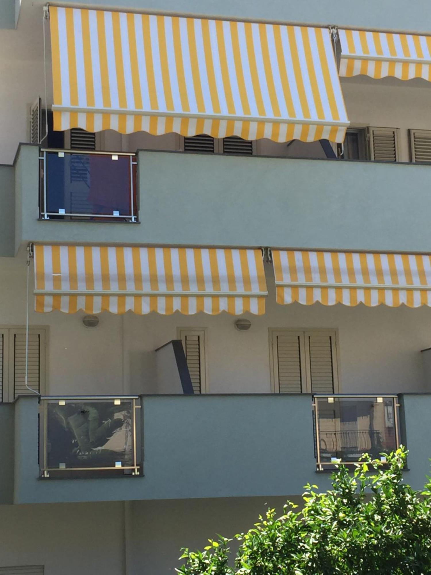 Le Zagare Aparthotel SantʼAlessio Siculo Exteriör bild