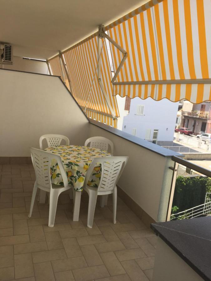 Le Zagare Aparthotel SantʼAlessio Siculo Exteriör bild